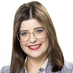 Lara_Topol_1.jpg