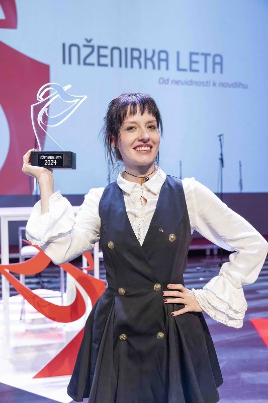 Inženirka leta 2024 je Rebeka Kropivšek Leskovar_1 (foto arhiv Inženirka leta).jpg